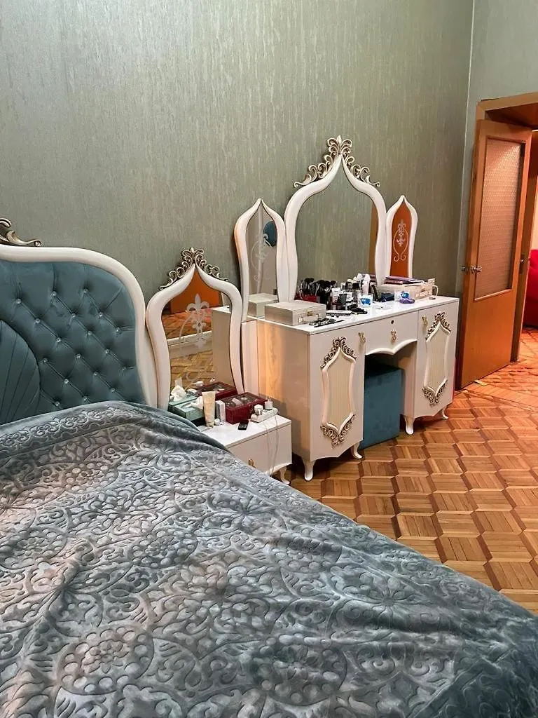 Apartment Near Khatai Metro 바쿠 0*,